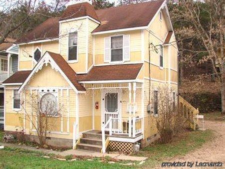 Main Street Inn - Angels Among Us Wedding Chapel Eureka Springs Exterior foto